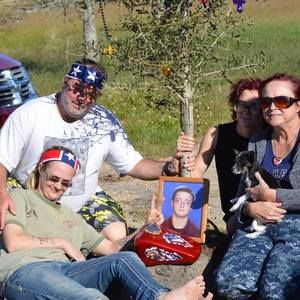 Meet your Posher, Elaine